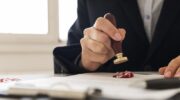 Законопроект об упрощении оформления доверенностей и завещаний внесли в Госдуму