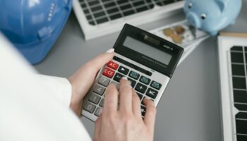 Рост платы за коммунальные услуги хотят сильнее ограничить