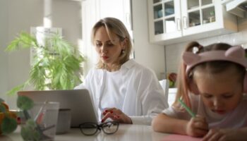 Женщинам с детьми до трех лет запретят устанавливать испытательный срок