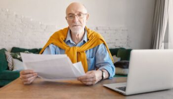 Страховую пенсию предлагают закрепить на уровне не менее 40% утраченного заработка