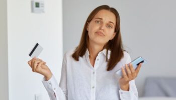 Уволенным по сокращению хотят дать кредитные каникулы