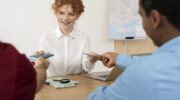 Продавец требует паспорт для покупки товара: когда это законно?