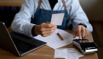 Магазины начали штрафовать автоматически — без проверок инспекторов