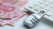 Из-за переводов на карту могут отказать в детском пособии