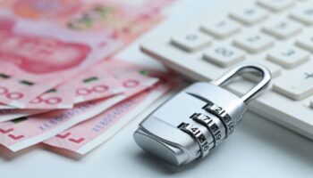 Из-за переводов на карту могут отказать в детском пособии