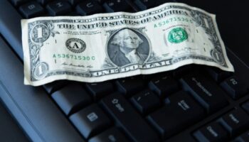 Руководителям фондов ОМС хотят запретить зарубежные счета